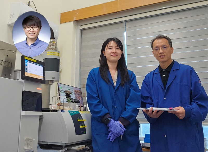 KAIST Uses AI to Discover Optimal New Material for Removing Radioactive Iodine Contamination 이미지